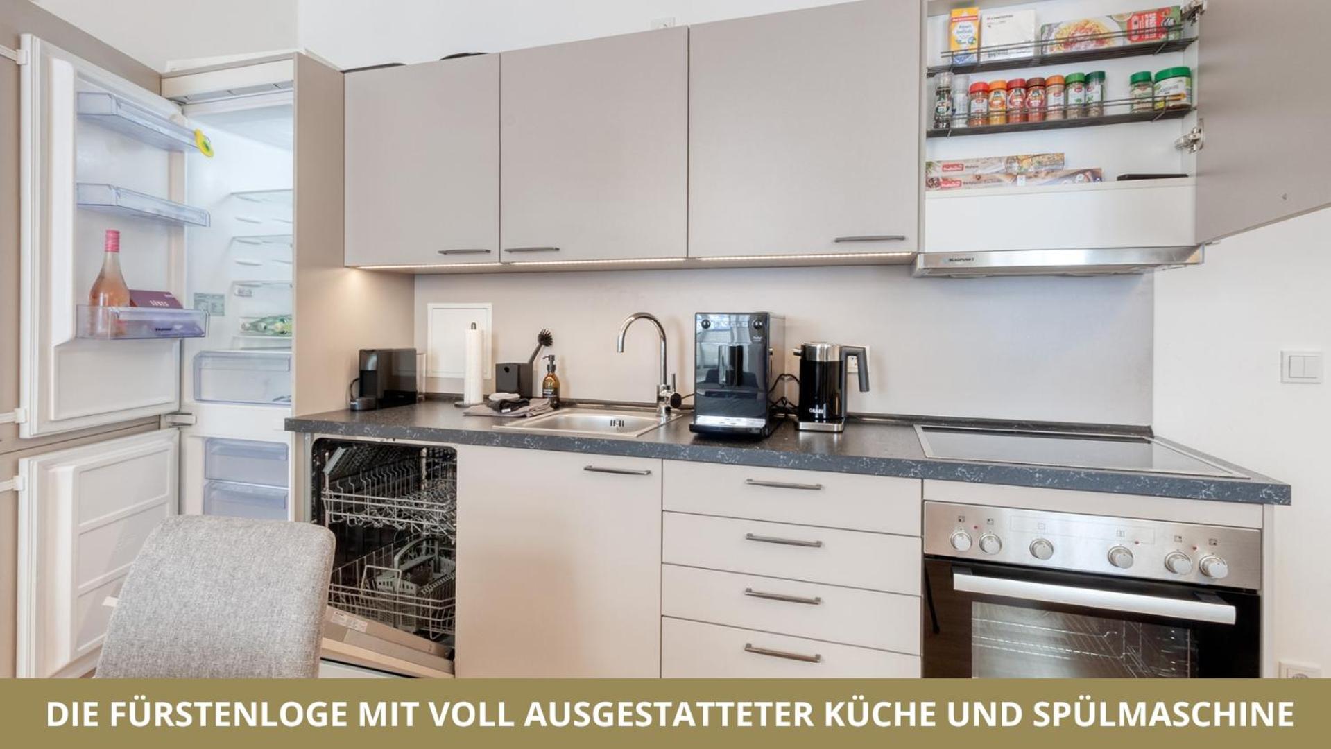 Apartment Neu Fuerstenloge 1-6 Pers Hinter Dem Markgraeflichen Opernhaus - 2 Schlafzimmer Mit Boxspringbetten 4 Einzel Oder 2 Doppelbetten, Balkon Und Einbaukueche, Barrierearm