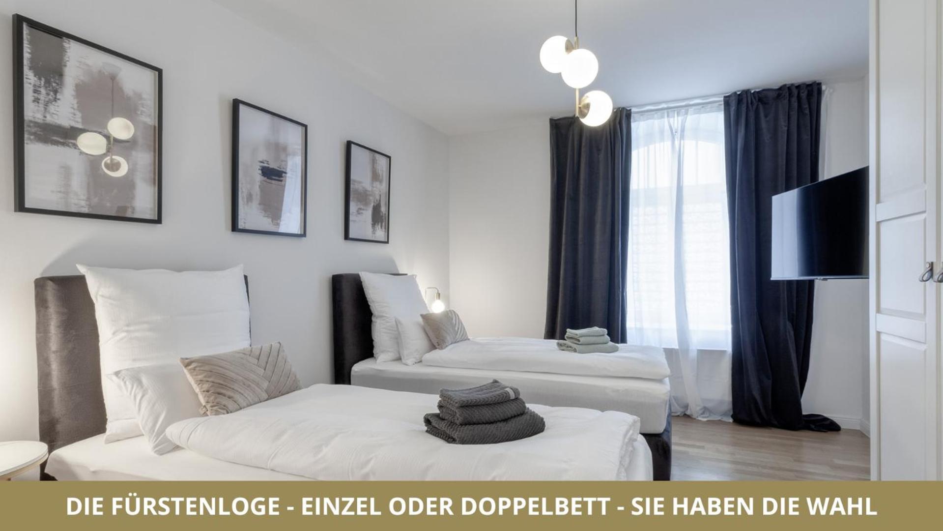 Apartment Neu Fuerstenloge 1-6 Pers Hinter Dem Markgraeflichen Opernhaus - 2 Schlafzimmer Mit Boxspringbetten 4 Einzel Oder 2 Doppelbetten, Balkon Und Einbaukueche, Barrierearm *